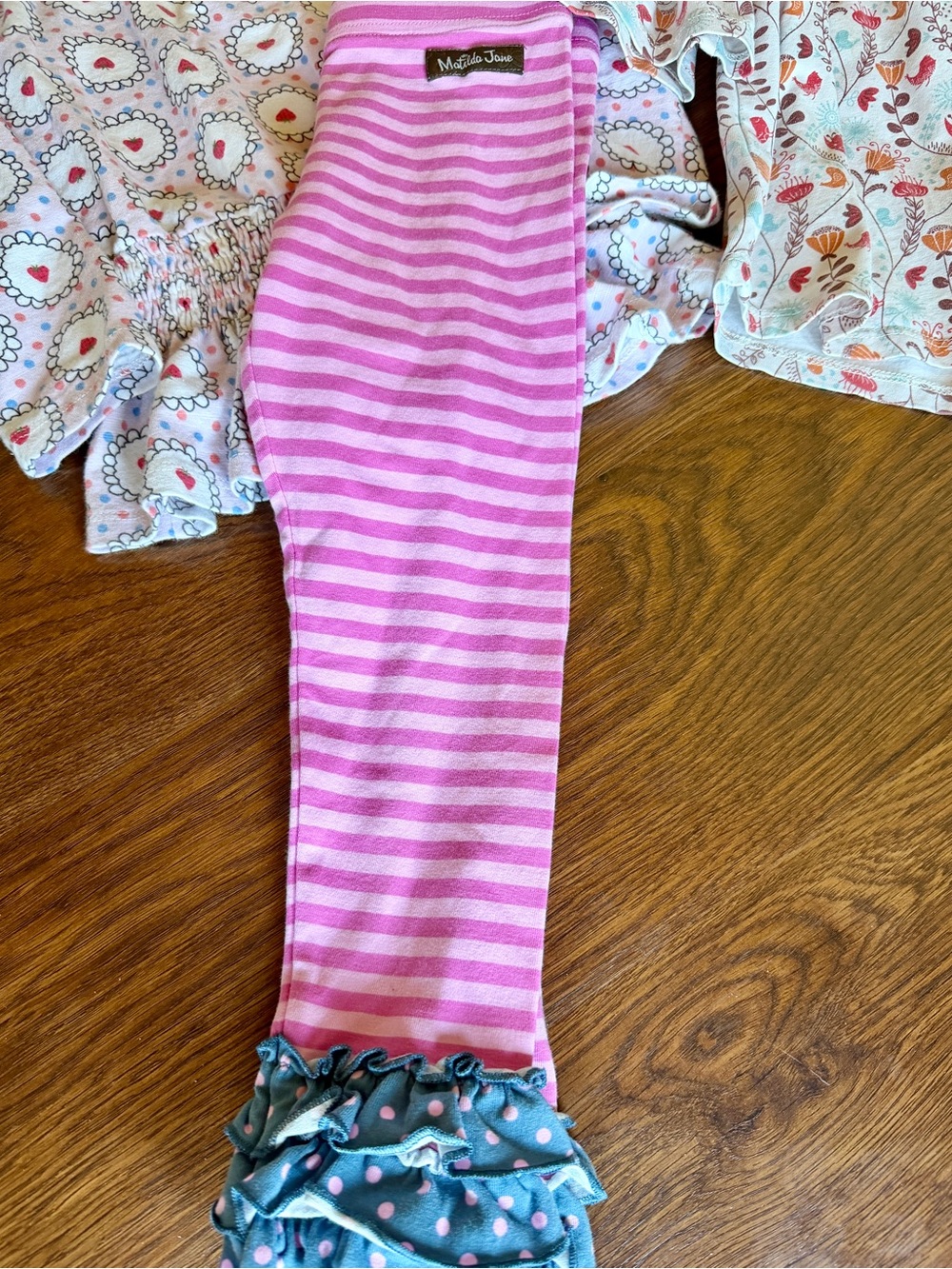 Matilda Jane Girls Bundle Size 4 Floral Bell Sleeve Top Leggings Strawberry Top - Picture 3 of 6